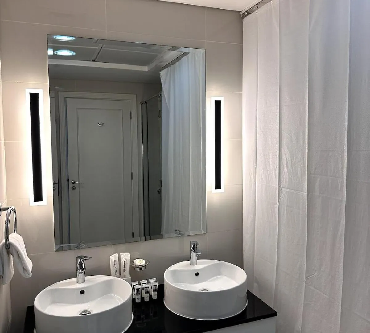 Stylish 1Br, 2Min To Dubai Mall 0*,  United Arab Emirates